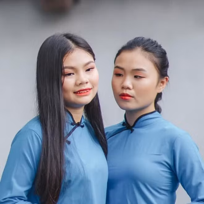 Khác hẳn với bộ ảnh kỷ yếu ghi lại khoảnh khắc xinh đẹp nhất thì nhóm bạn Bắc Ninh lại lựa chọn chụp ảnh "dìm hàng" để lưu lại dấu ấn đời học sinh.