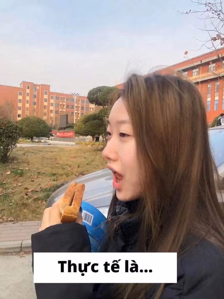 Thực tế là ăn một miếng lớn.