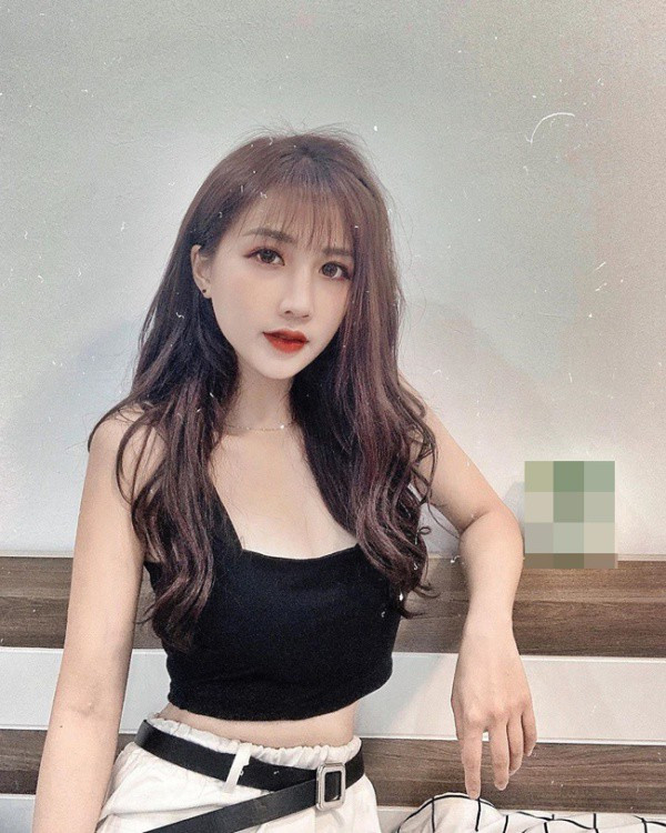 Người đẹp ghi dấu ấn đậm nét với nhan sắc xinh xắn, ngọt ngào như hot girl Hàn Quốc.