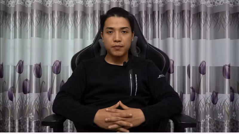 Youtuber NTN phat ngon soc, doi xoa kenh vi phai chiu ap luc du luan