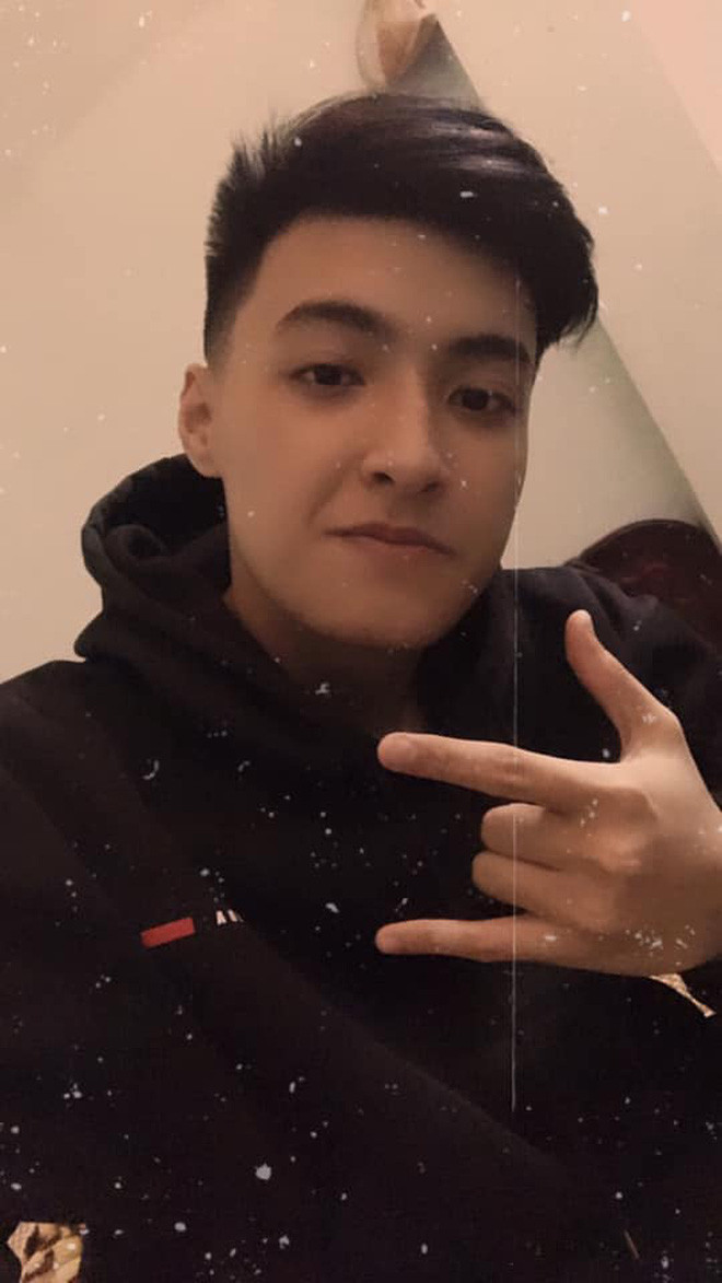 Hiện tại, Đức Cương chưa có bạn gái, cậu vẫn đang tập trung vào việc học để chuẩn bị cho kỳ thi THPT Quốc gia vào năm sau.