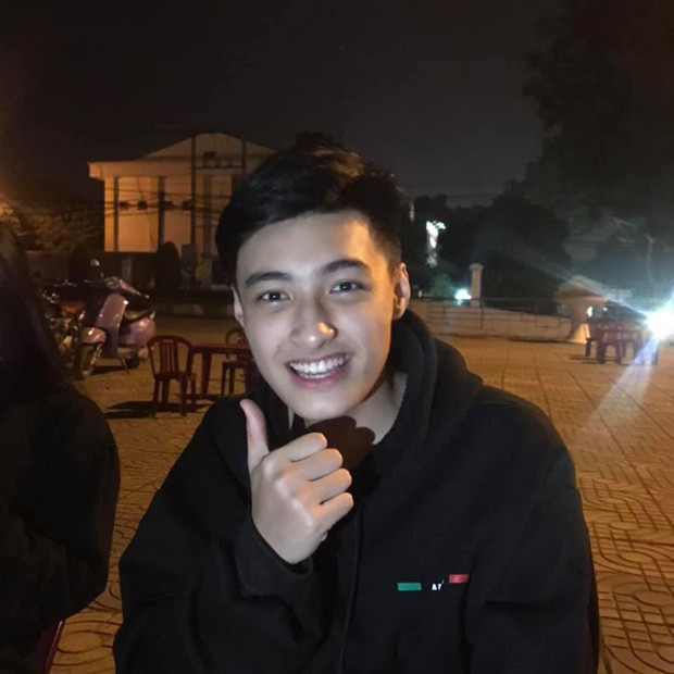 Nhiều "chị" trong hội mê trai vẫn không bỏ cuộc, tuyên bố "góp gạo" chờ Đức Cương lớn.