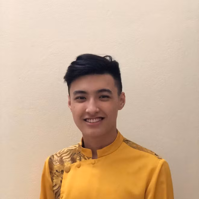 Nụ cười của nam sinh Ninh Bình khiến bao trái tim xao xuyến.