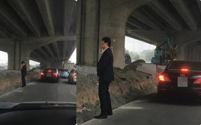 Thời gian gần đây, những hình ảnh phản cảm này đã liên tục xuất hiện làm xấu đi bộ mặt của đường phố. Người đi đường hay cư dân mạng đều tỏ ra phẫn nộ lên án ý thức của người trong cuộc khi tham gia giao thông. (Ảnh minh hoạ)