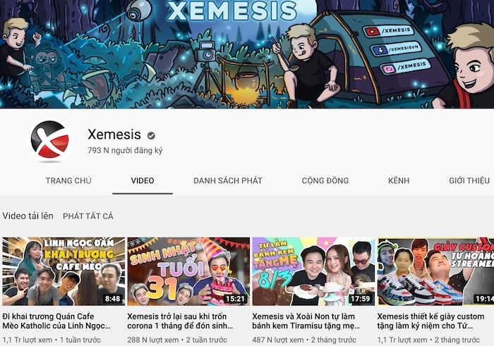 Cụ thể, kênh YouTube của Xemesis đã bị đổi tên thành “Alan Greenspan” và bị xóa hết toàn bộ các video đã từng quay trước đó. Điều này khiến không ít fan hâm mộ của anh chàng không nhận ra kênh YouTube của thần tượng, thậm chí có người còn lầm tưởng “streamer giàu nhất Việt Nam” … đã bán lại kênh.