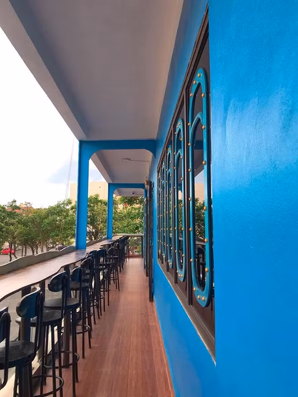 Đặc biệt, nơi đây không chỉ phục vụ riêng cho sinh viên ĐH Hàng hải mà còn phục vụ cho tất cả mọi người muốn đến thưởng thức và check-in.