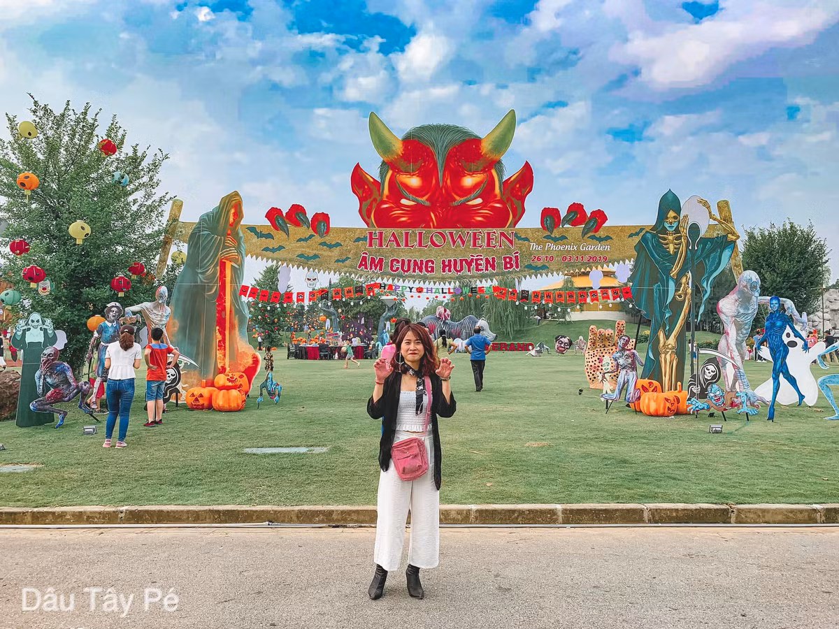 Muon co anh song ao choi Halloween gioi tre tim den ngay dia chi nay