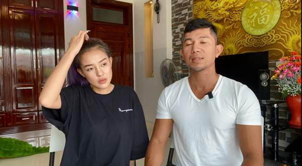 Hot girl Bình Định cho biết thêm dù đã xin được kiểm tra lại nhưng không được lực lượng chức năng đồng ý. "Cái tính của Ngân là có thì Ngân nói có, còn không thì Ngân nói không" - Cô nàng cho hay.