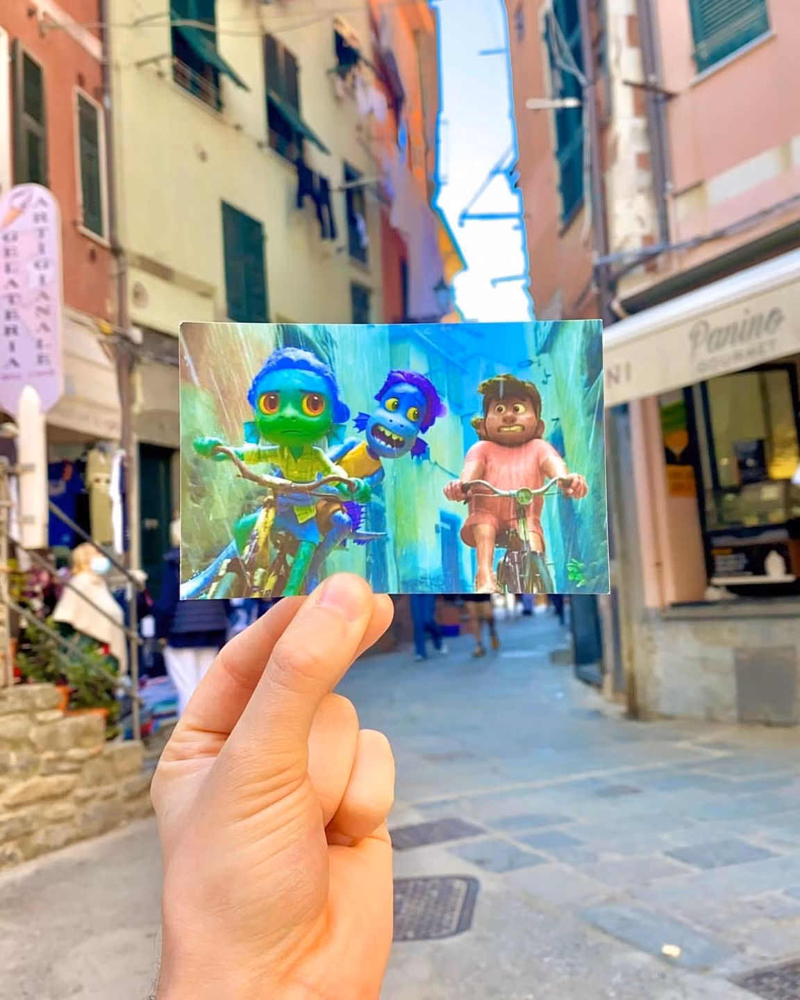 Một góc phố là nơi tạo nên cảm hứng xây dựng tình huống trong phim hoạt hình.