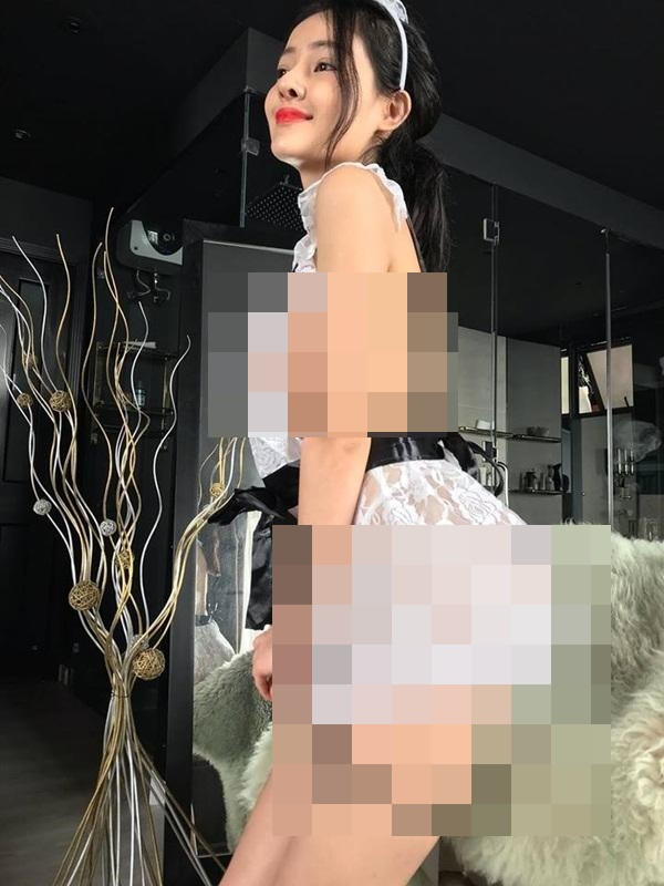 "Bộ không có gì để làm sao mà suốt ngày khoe thân vậy, nhìn bẩn mắt lắm", "Chắc tự tạo clip nóng rồi phát tán để đun lại tên tuổi hả" là những bình luận của CĐM về hàng loạt phốt gần đây của Ngân 98.