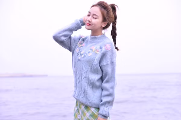 Đồ Băng theo học chuyên ngành phát thanh của Học viện truyền thông Chiết Giang từ năm 2012. Ngay từ khi đi học, cô nàng 9X này đã rất chăm chỉ và năng động, thường xuyên tham gia các hoạt động của trường.