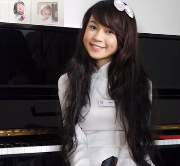 Ngay từ thời đi học Sam đã biết xây dựng phong cách cũng như hình ảnh riêng cho bản thân. Chính nhờ vào điều này đã giúp cô nàng trở thành một trong những hot girl Việt vẫn còn được nhiều người yêu mến, hâm mộ trong thời điểm hiện tại.