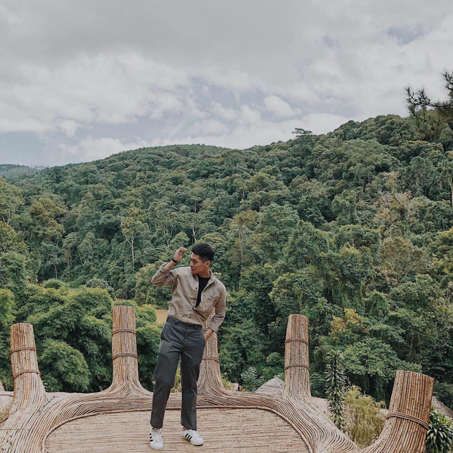 Hiện tại, khi đã có được ngoại hình trong mơ nhưng Văn Thanh cho biết chưa muốn có người yêu vì không có thời gian, sợ làm khổ người khác.