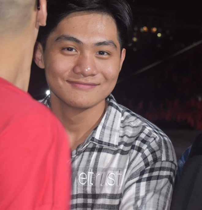 Chàng trai có tên Trương Văn Thanh (SN 2001) không ngần ngại cho biết, động lực giảm cân của anh chàng đến từ việc bị crush từ chối phũ phàng. Từ khi học cấp hai, anh chàng đã bị bạn bè trêu đùa, đặt cho những biệt danh vô cùng ác ý nhưng vì nhỏ tuổi nên không ý thức được về lợi thế ngoại hình.