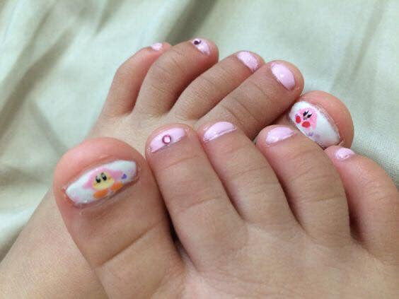 Phải thừa nhận rằng, làm nail là cách làm đẹp được nhiều chị em lựa chọn bên cạnh các khoản như làm tóc, spa hay căng trẻ làm da. Tuy nhiên, không phải bất cứ chị em nào làm móng cũng đều đẹp và từ đó họ mang đến tràng cưới "lăn lóc" cho CĐM.