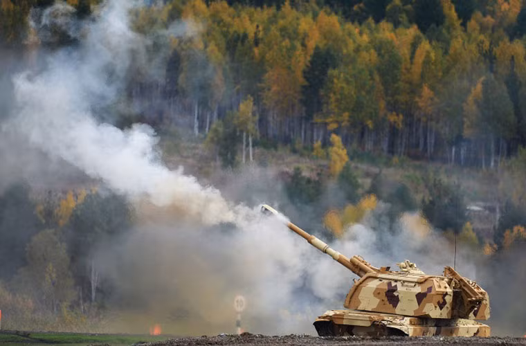 Lựu pháo tự hành MSTA-S khai hỏa.