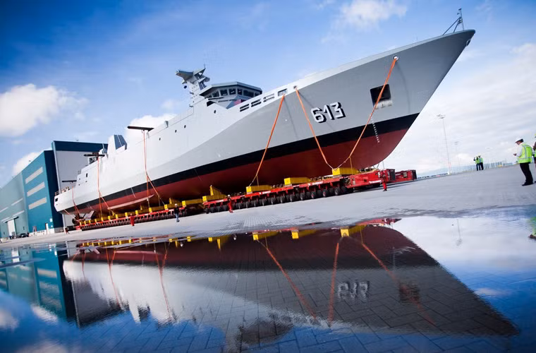 Tàu hộ vệ 10513 của Ma Rốc, dài 105m, rộng 13m, thủy thủ đoàn 110 người. Nguồn ảnh: Damen