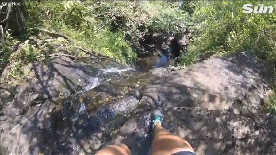 Phan khich vi canh dep, co gai tu 