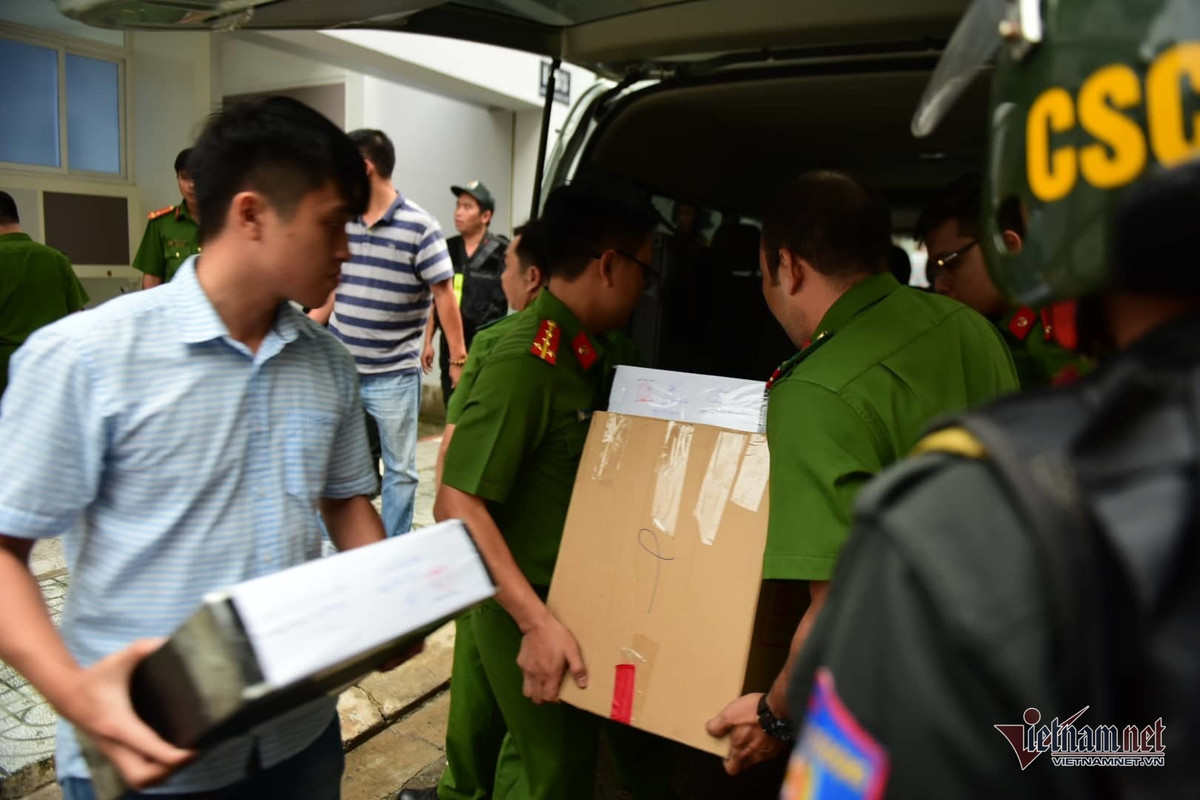 Cong an thu bao nhieu tien, vang trong vu an dia oc Alibaba lua dao?