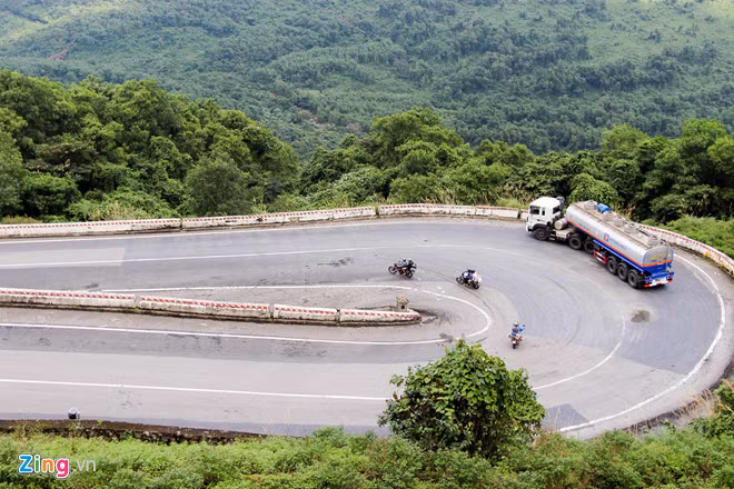 Thu phi ham Hai Van tu ngay 27/9-Hinh-2