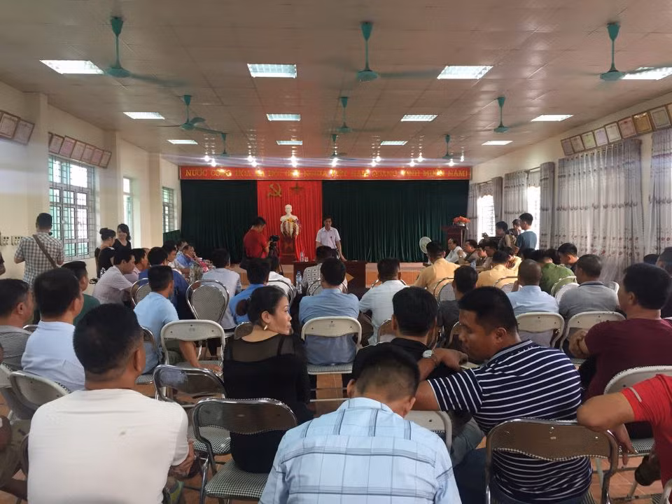 Hang tram nguoi dan keo den tram BOT Dai Yen phan doi muc phi