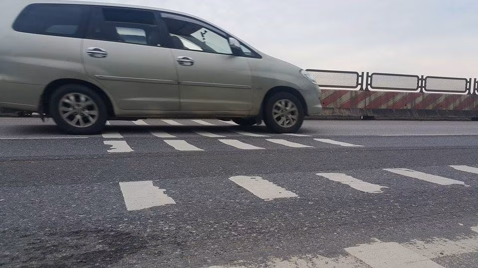 Hang tram nguoi dan keo den tram BOT Dai Yen phan doi muc phi-Hinh-5