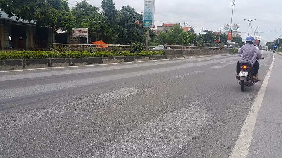 Hang tram nguoi dan keo den tram BOT Dai Yen phan doi muc phi-Hinh-4