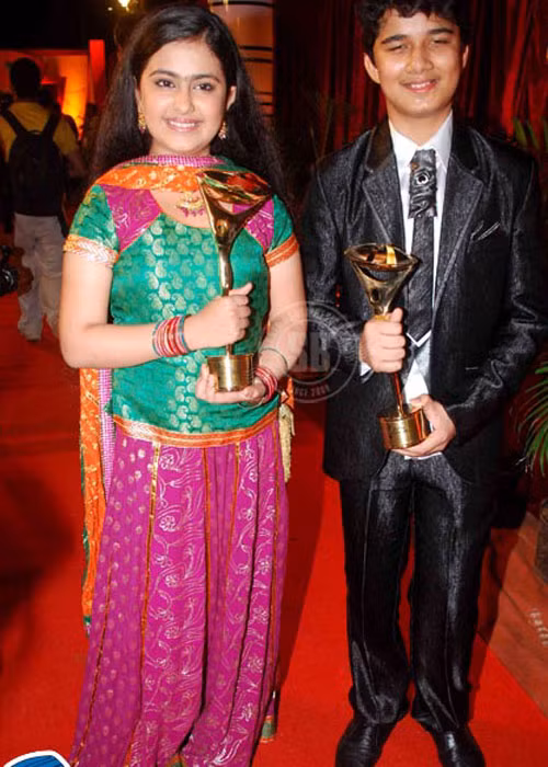 Cũng chính nhờ vai diễn Jagdish trong “Cô dâu 8 tuổi”, Avinash giành được giải thưởng Diễn viên nhí mới xuất sắc nhất tại New Talent Awards năm 2009, giải Diễn viên nhí xuất sắc nhất tại Indian Telly Awards lần thứ 9 và giải Diễn viên nhí xuất sắc nhất tại Boroplus Gold Awards lần thứ 3.