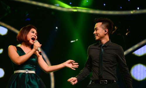 Ha Nhi dung buoc tai Gala 6 Vietnam Idol 2015-Hinh-3