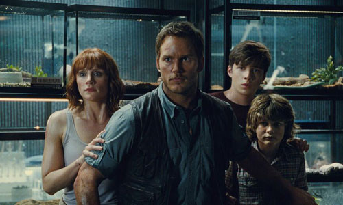 Phim hay dang xem nhat cuoi tuan 13-14/6/2015 The gioi khung long-Hinh-2