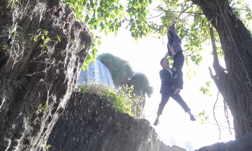 Phim hay dang xem nhat cuoi tuan 16-17/5/2015 Lat mat-Hinh-2