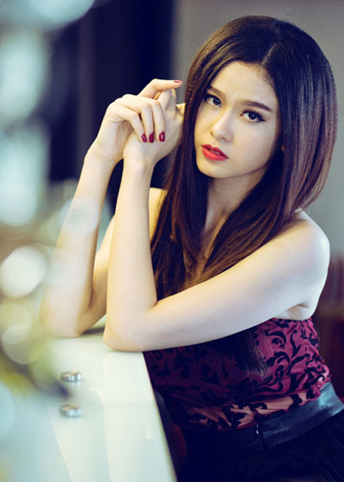 Tuy nhiên, tháng 7/2014, dư luận xôn xao mối quan hệ tình cảm của Tim và Trương Quỳnh Anh có nguy cơ tan vỡ.