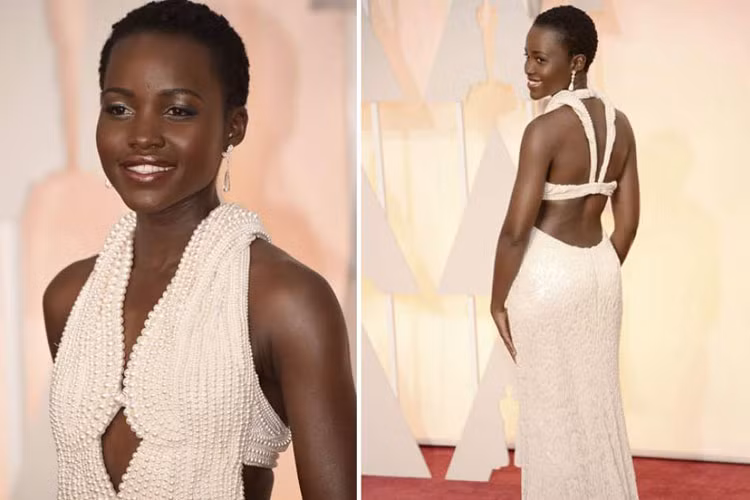 Ngôi sao của phim “12 năm nô lệ” Lupita Nyong'o diện bộ váy hàng hiệu Calvin Klein trị giá 150.000 USD (hơn 3,2 tỷ đồng) tại lễ trao giải Oscar 2015. Tuy nhiên, cô phát hoảng khi bộ đồ biến mất một cách kỳ lạ tại khách sạn mà cô ở trong thời gian dự lễ.