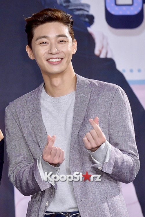 Mặc dù được rất nhiều fan nữ hâm mộ nhưng nam diễn viên trong phim "She Was Pretty" luôn cho rằng anh không phải là người đẹp trai. Park Seo Joon nói: "Có lẽ vẻ mặt thân thiện là yếu tố giúp tôi trông hấp dẫn hơn".