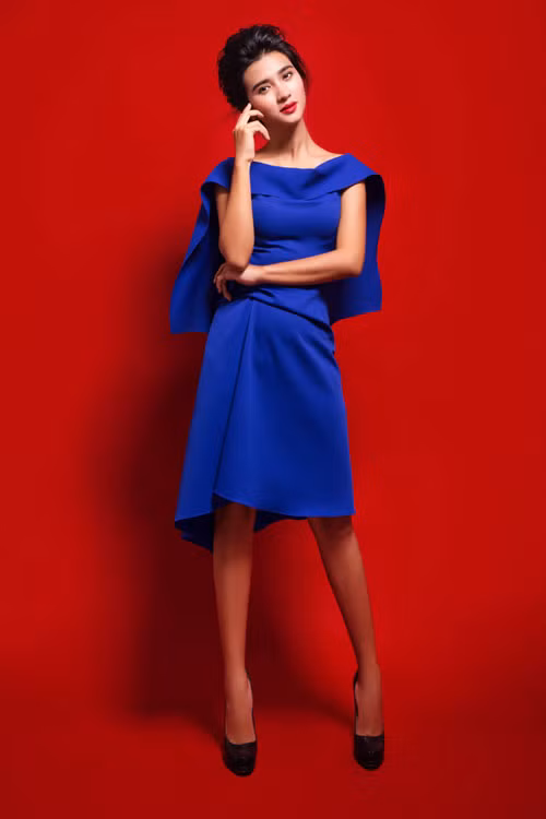 Hiện tại, Kim Tuyến là bà mẹ đơn thân. Người đẹp chia sẻ, cô trở lại làm nghề để kiếm sống nuôi con.