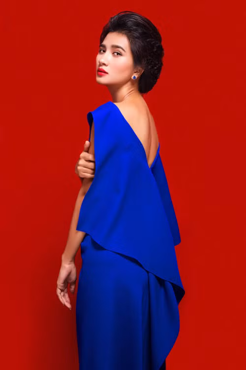 Lên xe hoa ở tuổi 19, người đẹp luôn tâm niệm sẽ làm "vợ đảm, mẹ hiền" nhưng duyên số không trọn vẹn nên cô và chồng đã "đường ai nấy đi" từ 3 năm trước.