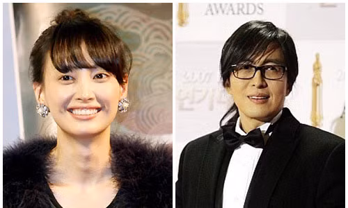 Lee Na Young và Bae Yong Joon đều lên tiếng phủ nhận mối quan hệ tình cảm. Cả hai chia sẻ họ đều coi nhau như đồng nghiệp trong cùng một công ty.
