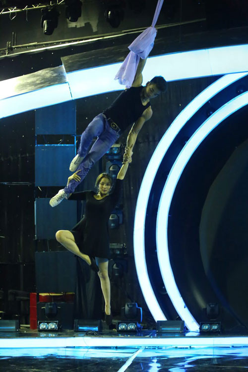 Lam Vinh Hai hat rock – Thuy Top can dam du day-Hinh-7