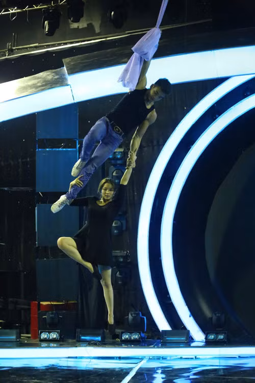 Lam Vinh Hai hat rock – Thuy Top can dam du day-Hinh-7