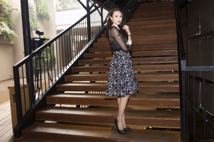 Vóc dáng ngọc ngà của Hoa hậu Ngọc Diễm khiến nhiều người mê mẩn.