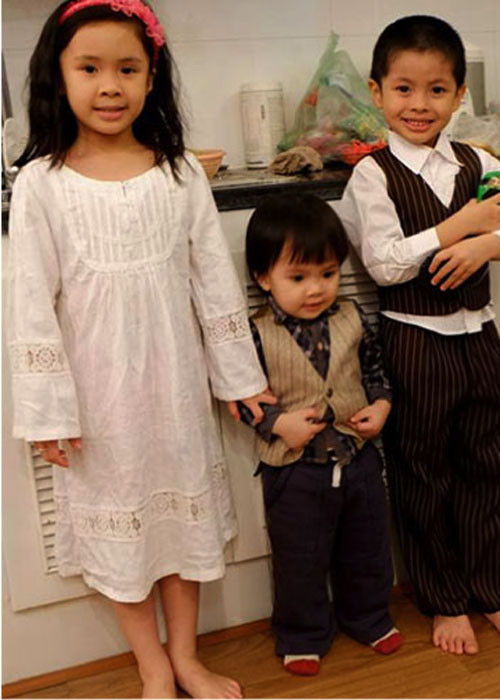 Con gái của đạo diễn Trần Lực - bé Bông (8 tuổi) xinh xắn và suy nghĩ khá chín chắn.