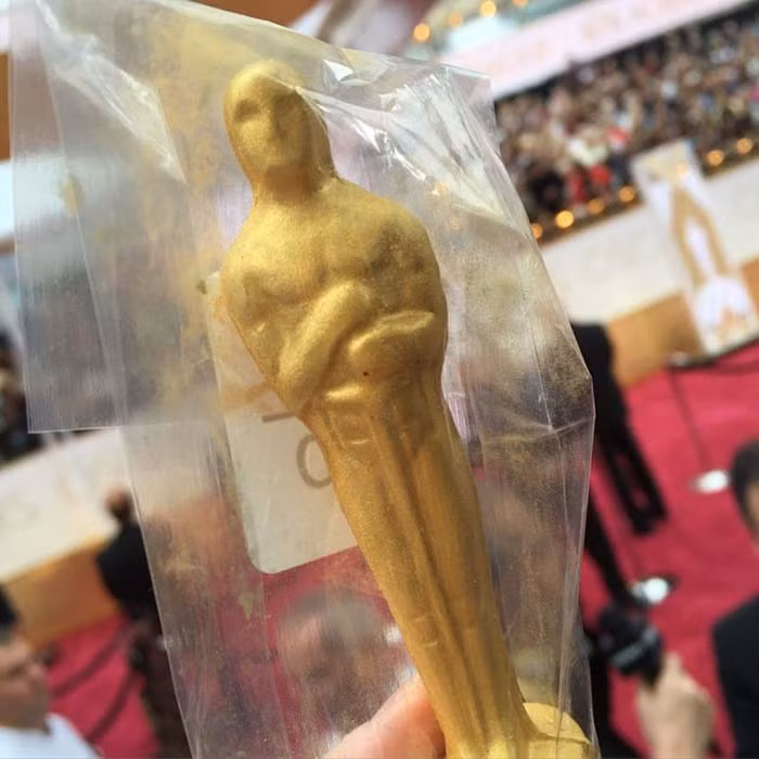 Cận cảnh thỏi socola đặc biệt - mô phỏng tượng Oscar danh giá mà bất kỳ nhà làm phim nào cũng mong muốn một lần được chạm tay.