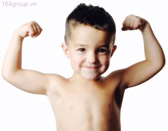 Bé dễ bị cảm lạnh và cúm : Thiếu dinh dưỡng có thể là nguyên nhân khiến bé nhà bạn dễ mắc cảm lạnh/cúm hơn những trẻ khác. Một chế độ dinh dưỡng tốt và duy trì thói quen tập luyện sẽ giúp bé khỏe mạnh, nhanh nhẹn và tăng cường hệ miễn dịch của cơ thể.