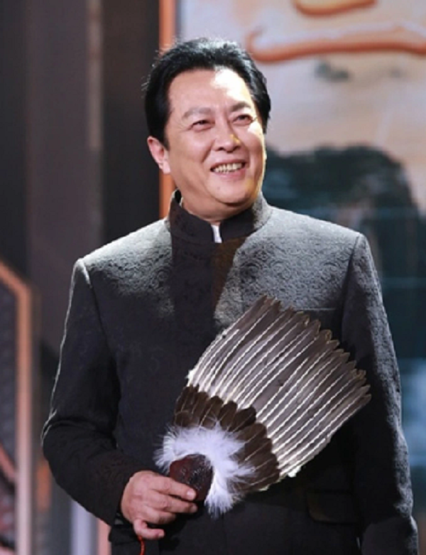 Nhờ sự ủng hộ của người vợ thứ hai, Trang Lệ, sự nghiệp của Đường Quốc Cường khởi sắc (Ảnh: Sina).