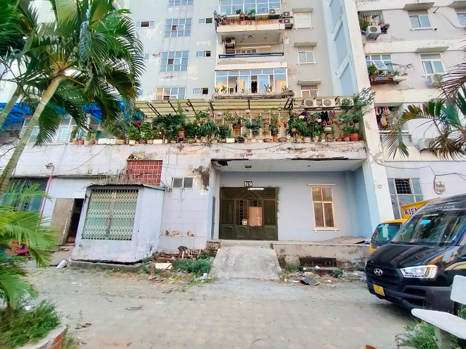 Cảnh quan các tòa nhà tái định cư Đồng Tàu nhếch nhác, tiêu điều.