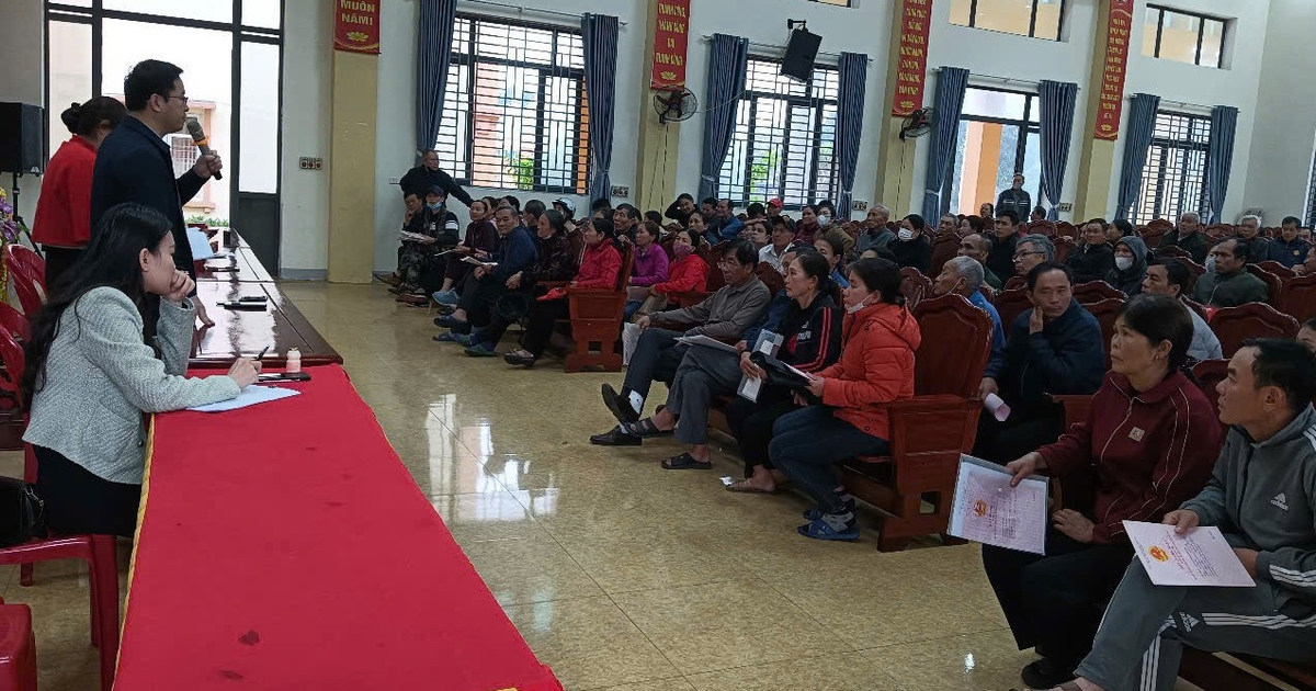 Hàng vạn hộ dân ở Hà Tĩnh đổ xô đi chỉnh lý bìa đất - Hình 3 Hang van ho dan o Ha Tinh do xo di chinh ly bia dat-Hinh-3