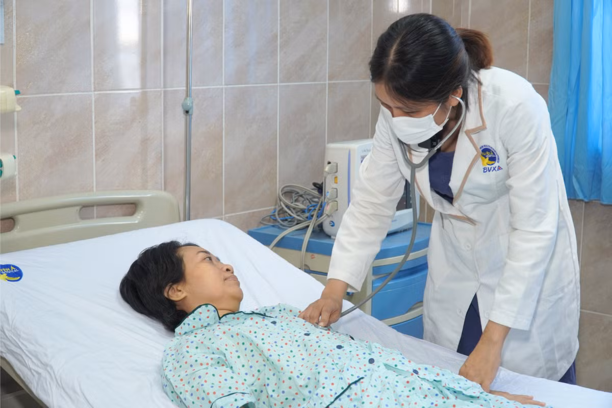 Nguoi chong hien mot qua than, cuu vo bi suy than giai doan cuoi