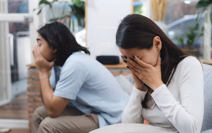 Nua dem chi hang xom goi cua cau cuu vi... so chong tan cong