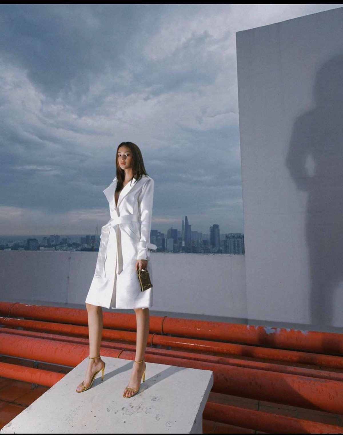 Là quán quân The Face 2016, tuy nhiên sau cuộc thi từng có thời gian Phương Anh bị đánh giá là khá nhạt nhòa, vất vả tìm hướng đi cho mình.