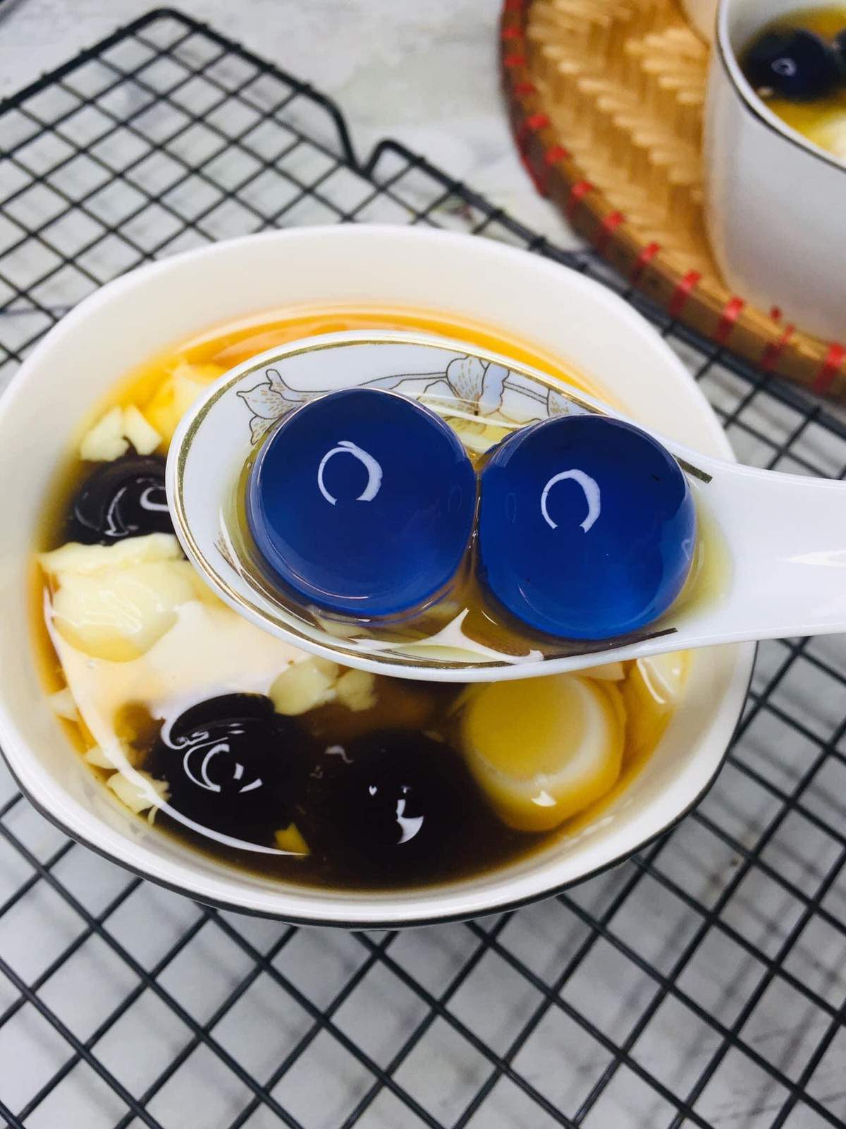 Tào phớ thạch hoa đậu biếc.